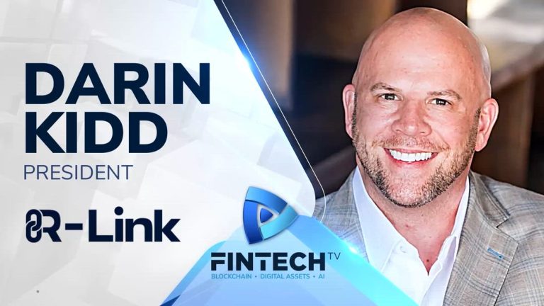 Revolutionizing Communication: How R-Link Integrates Blockchain and Commerce