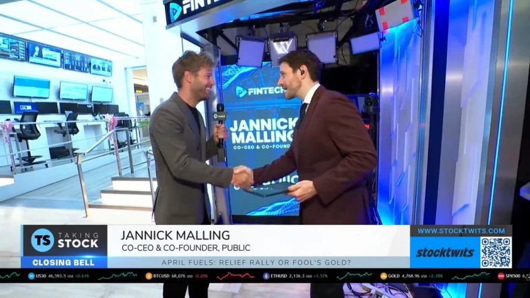 How AI is Changing the Game for Everyday Investors