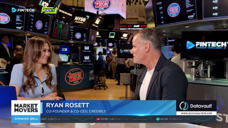 Ryan Rosett of Credibly speaks with a FINTECH.TV host on the NYSE floor during a Market Movers interview.